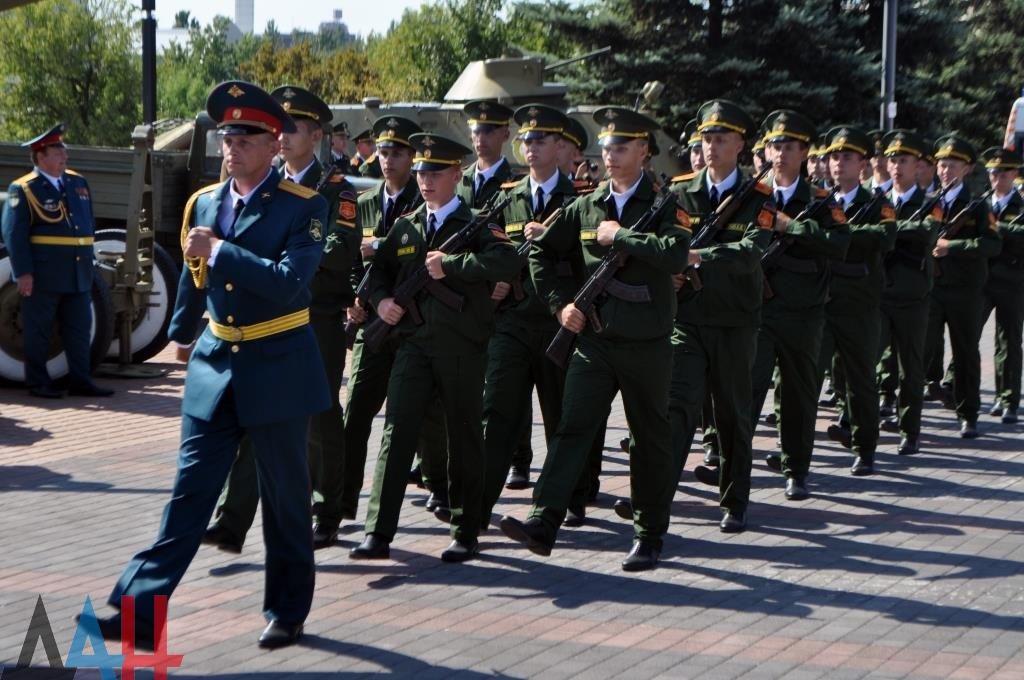 Донецкое военное. Высшее командное училище Донецк. ДОНВОКУ ДНР. Военное училище в Донецке. Донецкое военное общевойсковое командное училище.