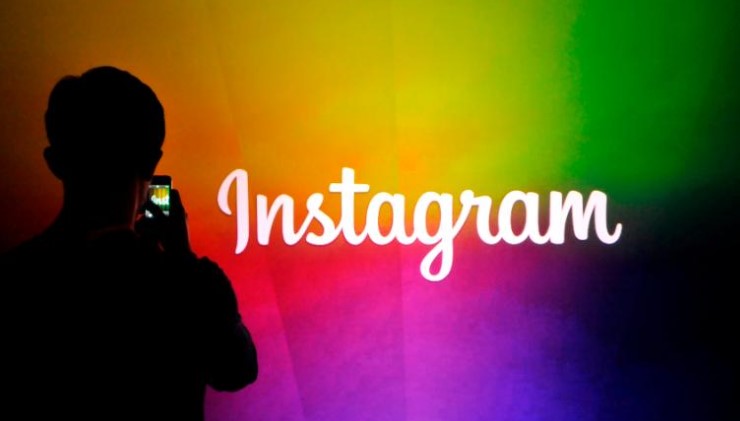 Instagram, Facebook, гомосексуализм