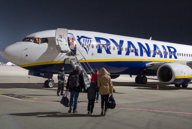 Ryanair, авиасообщение