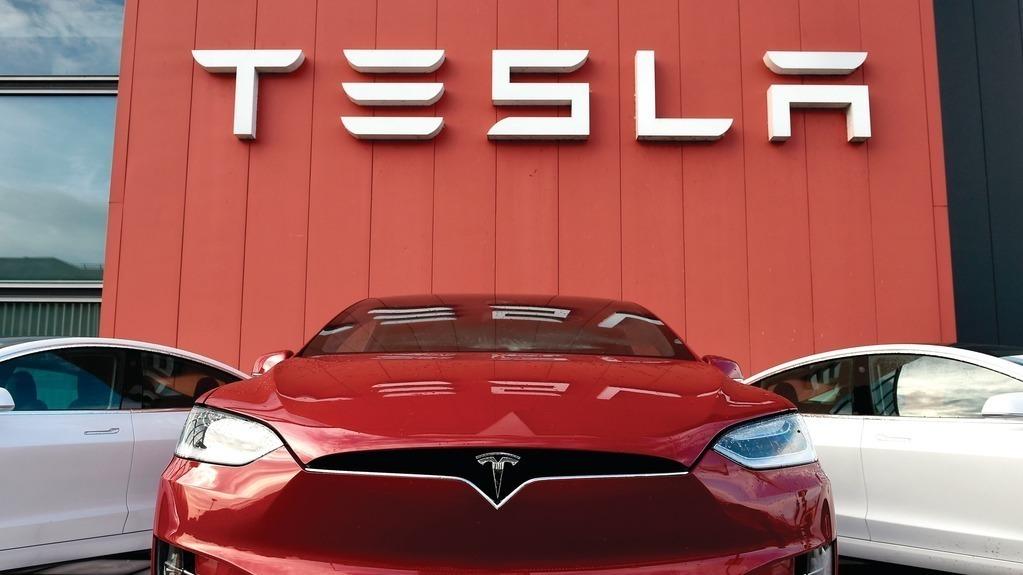 Tesla, авто