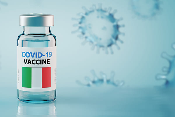 Италия, вакцинация