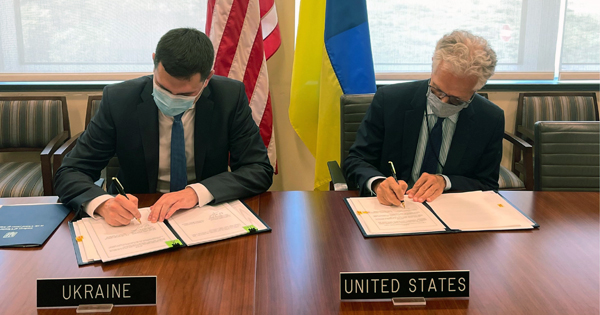 связь, США, Украина