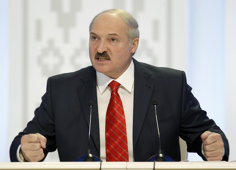 Лукашенко, война